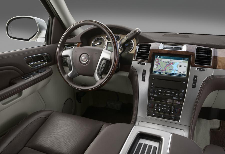  Cadillac Escalade 2007 года  (фото 8 из 106)